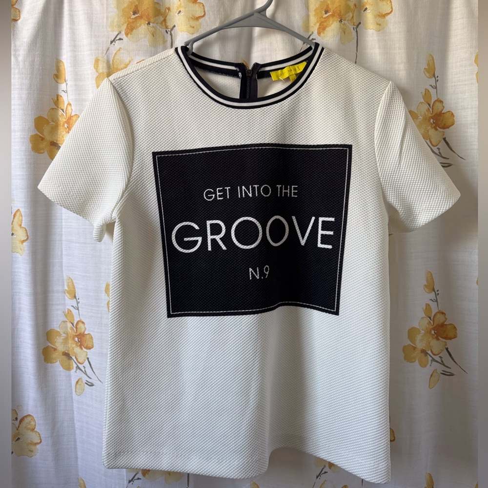 Get Into The Groove Graphic Boxy Top - White & Black
